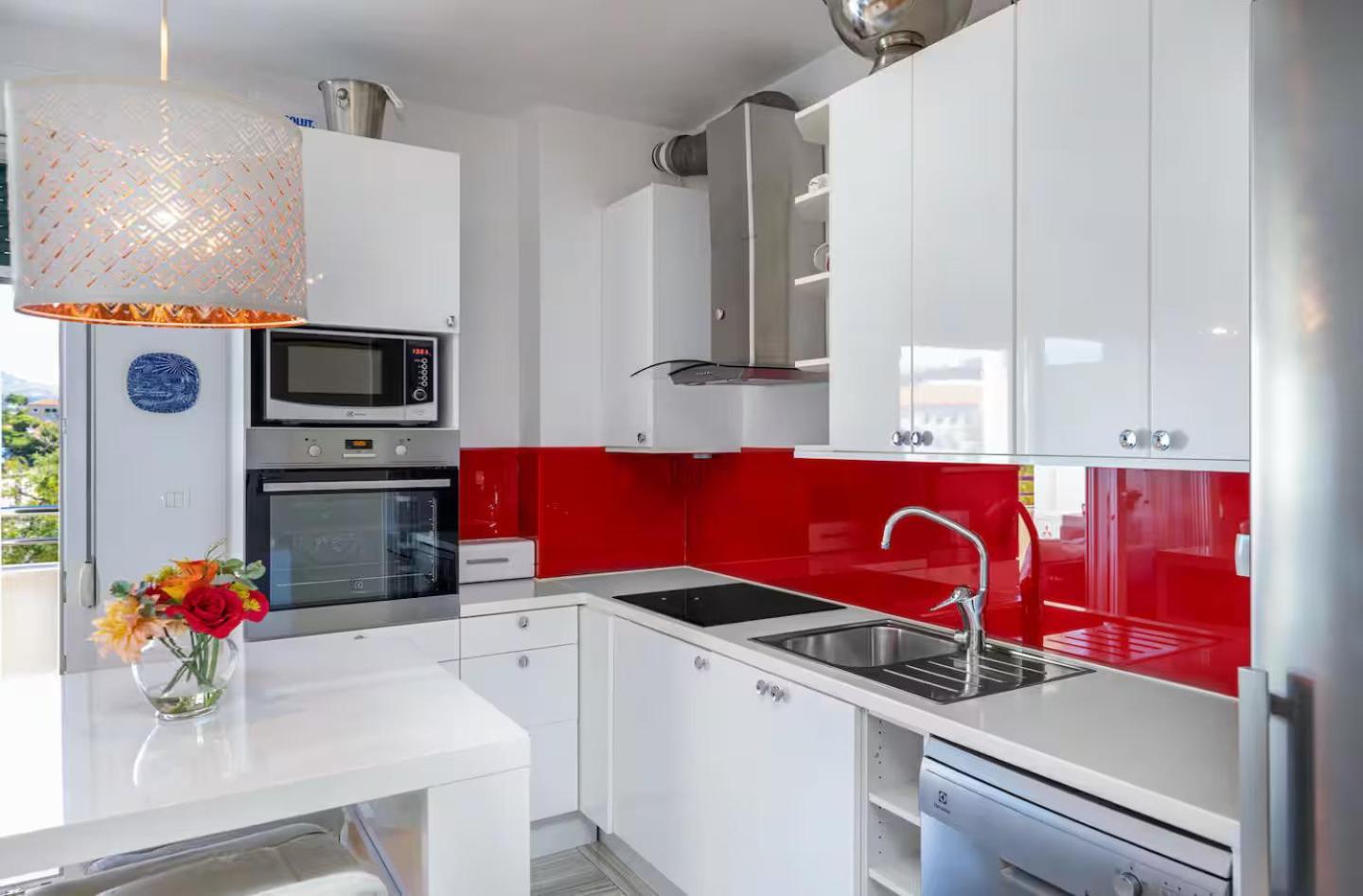 In With Sea View, Balcony, Air Conditioning, Wifi 5141-1 Split
