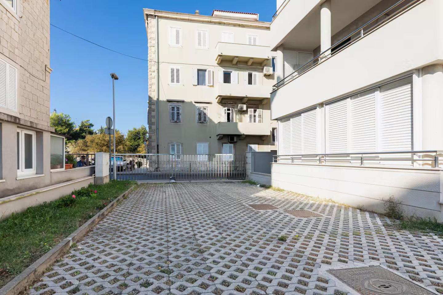 In With Sea View, Balcony, Air Conditioning, Wifi 5141-1 *